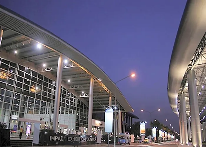 Hotel T8 Challenger Muang Thong Thani Bangkok